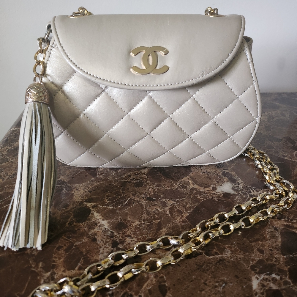 Vintage Rare Chanel Quilted Leather Mini Flap Crossbody EUC